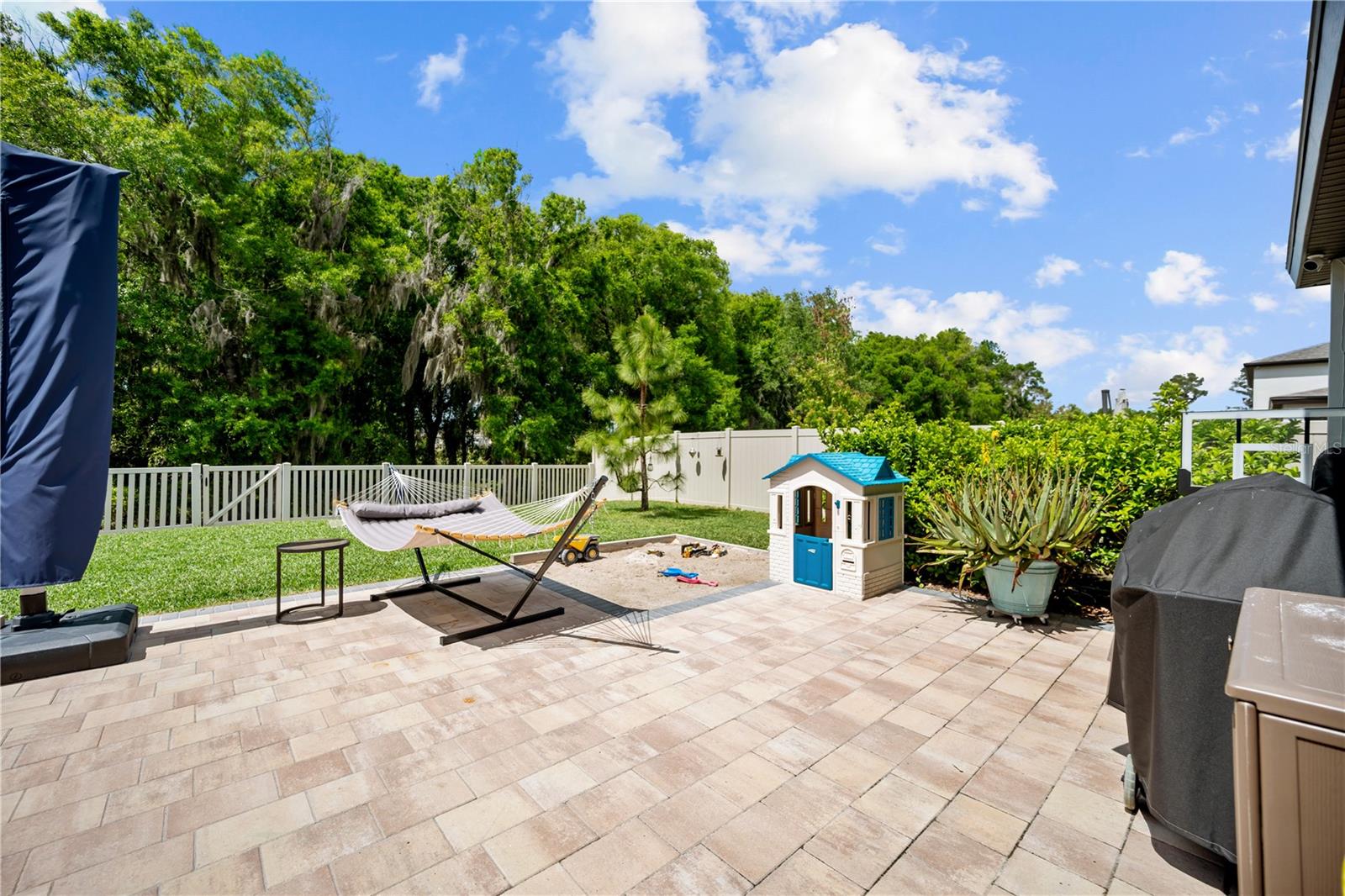 HINTON HAWKSTONE PHASE 1A2 LOT 6 BLOCK 19 - Residential