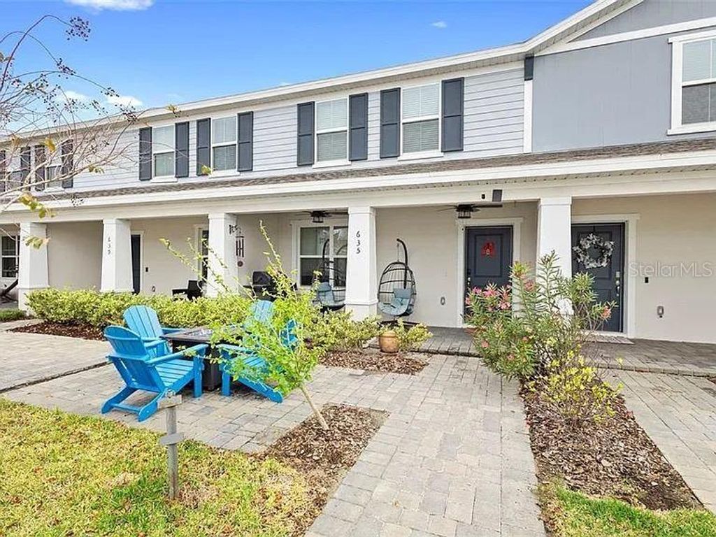 Photo of 635 Belgrove Street, Debary, FL 32713 (MLS # O6378595)