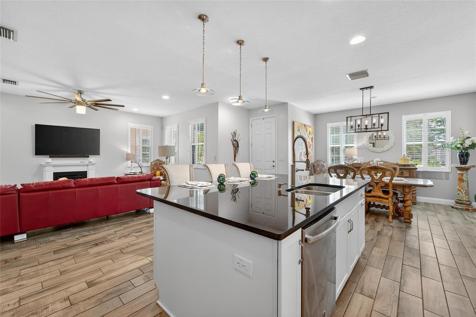 MIRABAY PARCELS 21 & 23 - Residential