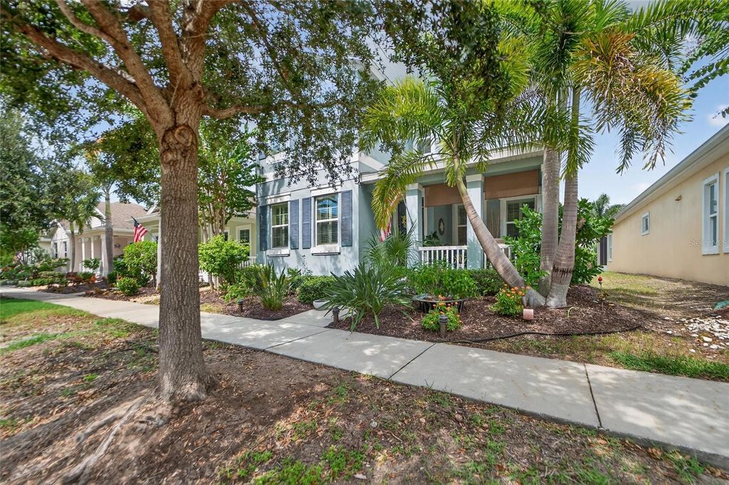 Photo of 623 Winterside Drive, Apollo Beach, FL 33572 (MLS # TB8434710)