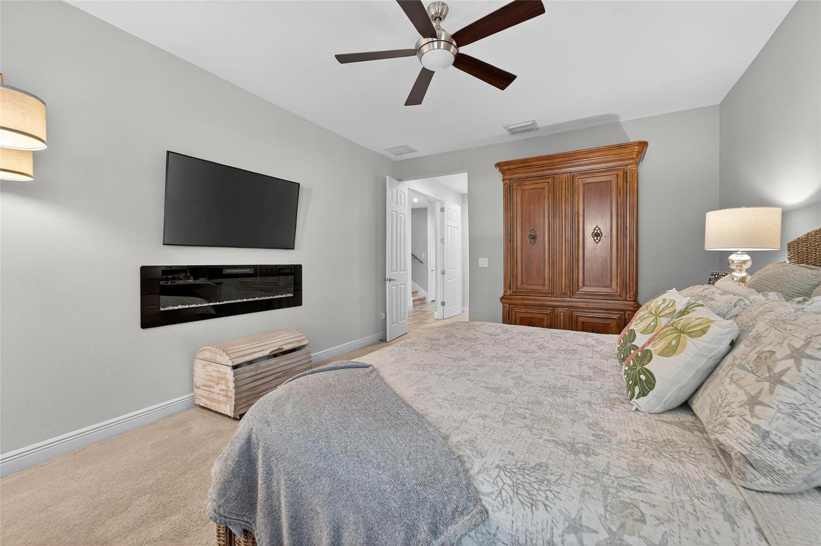 MIRABAY PARCELS 21 & 23 - Residential