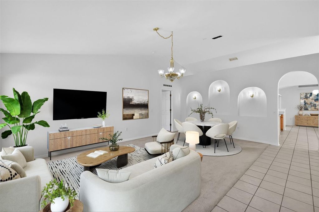 Photo of 615 Briarcliff Road, Eustis, FL 32726 (MLS # G5109338)