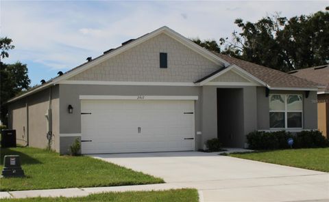 Tiny photo for 2917 Canary Lane, Tavares, FL 32778 (MLS # G5109047)