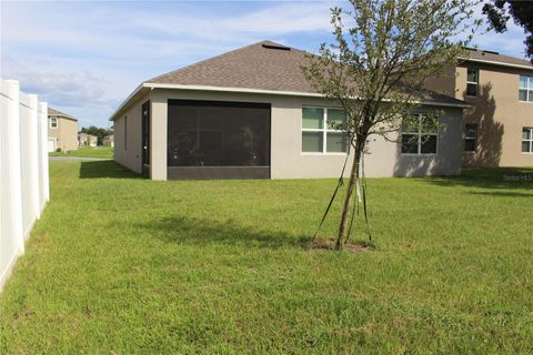 Tiny photo for 2917 Canary Lane, Tavares, FL 32778 (MLS # G5109047)