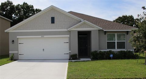 Tiny photo for 2917 Canary Lane, Tavares, FL 32778 (MLS # G5109047)
