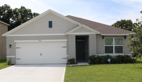 Tiny photo for 2917 Canary Lane, Tavares, FL 32778 (MLS # G5109047)
