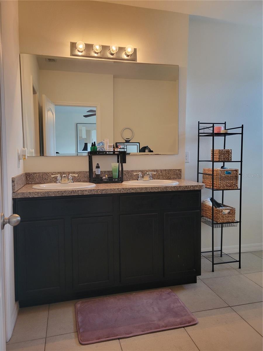 WESTWOOD CONDOMINIUM II PHASE 41 - Residential