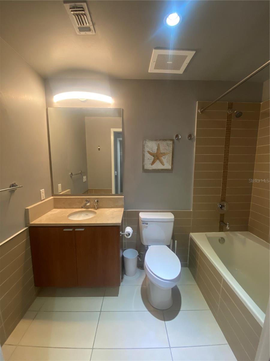 THE PLACE AT CHANNELSIDE - Residential Lease