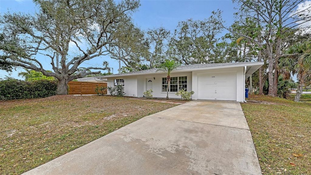 Photo of 3214 Savage Road, Sarasota, FL 34231 (MLS # A4676046)