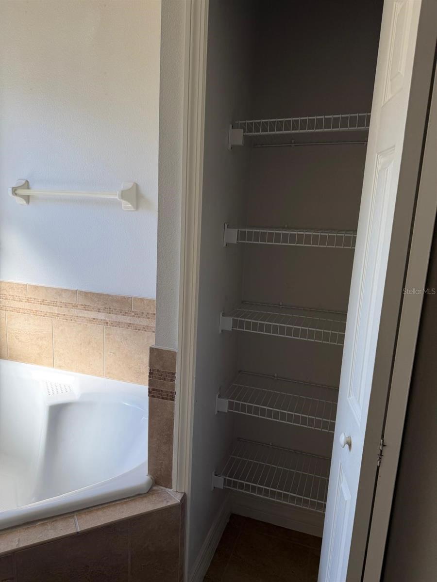 FLORD KING SUB - Residential