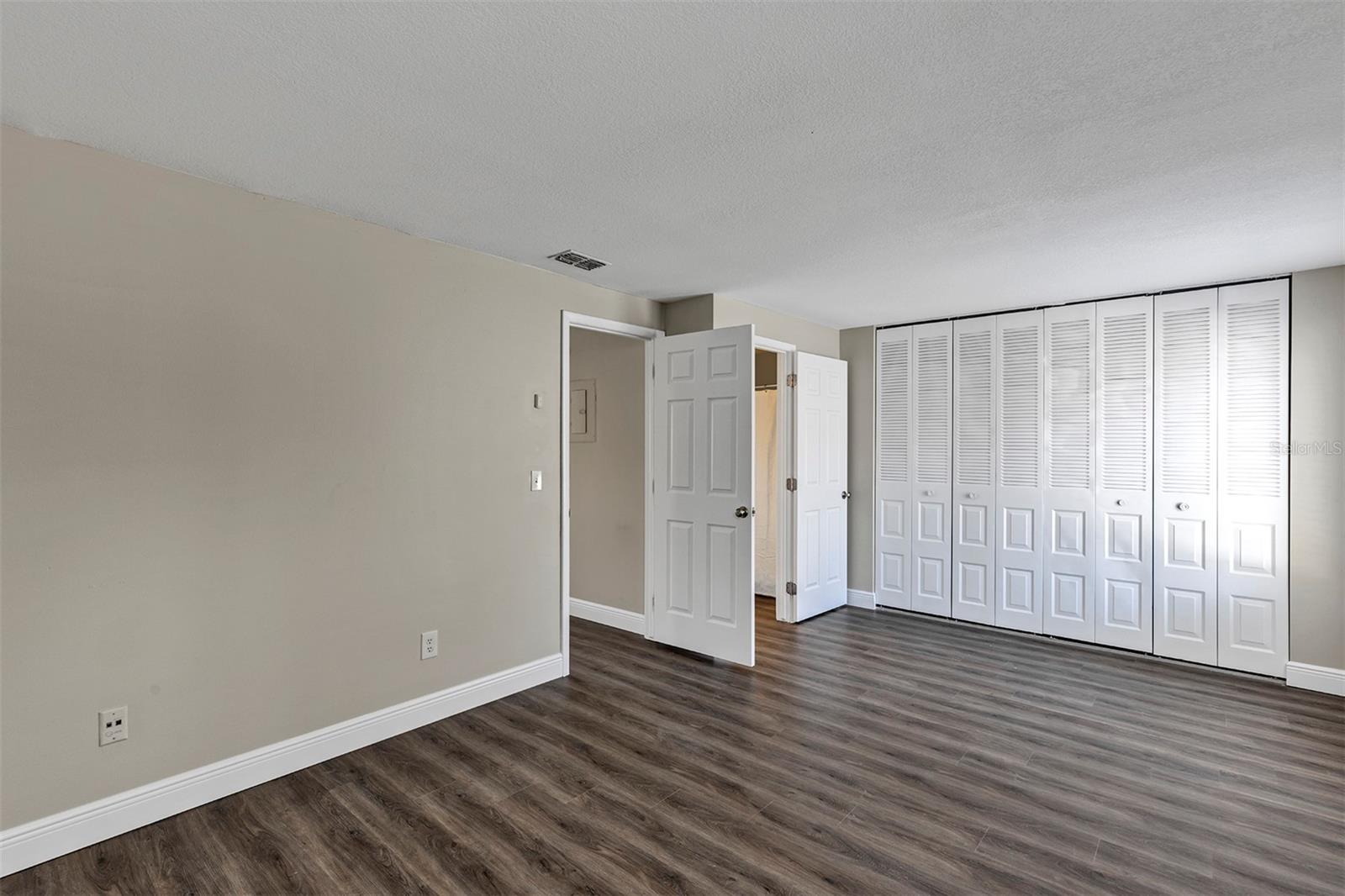 ACORN VILLAGE CONDO - Residential