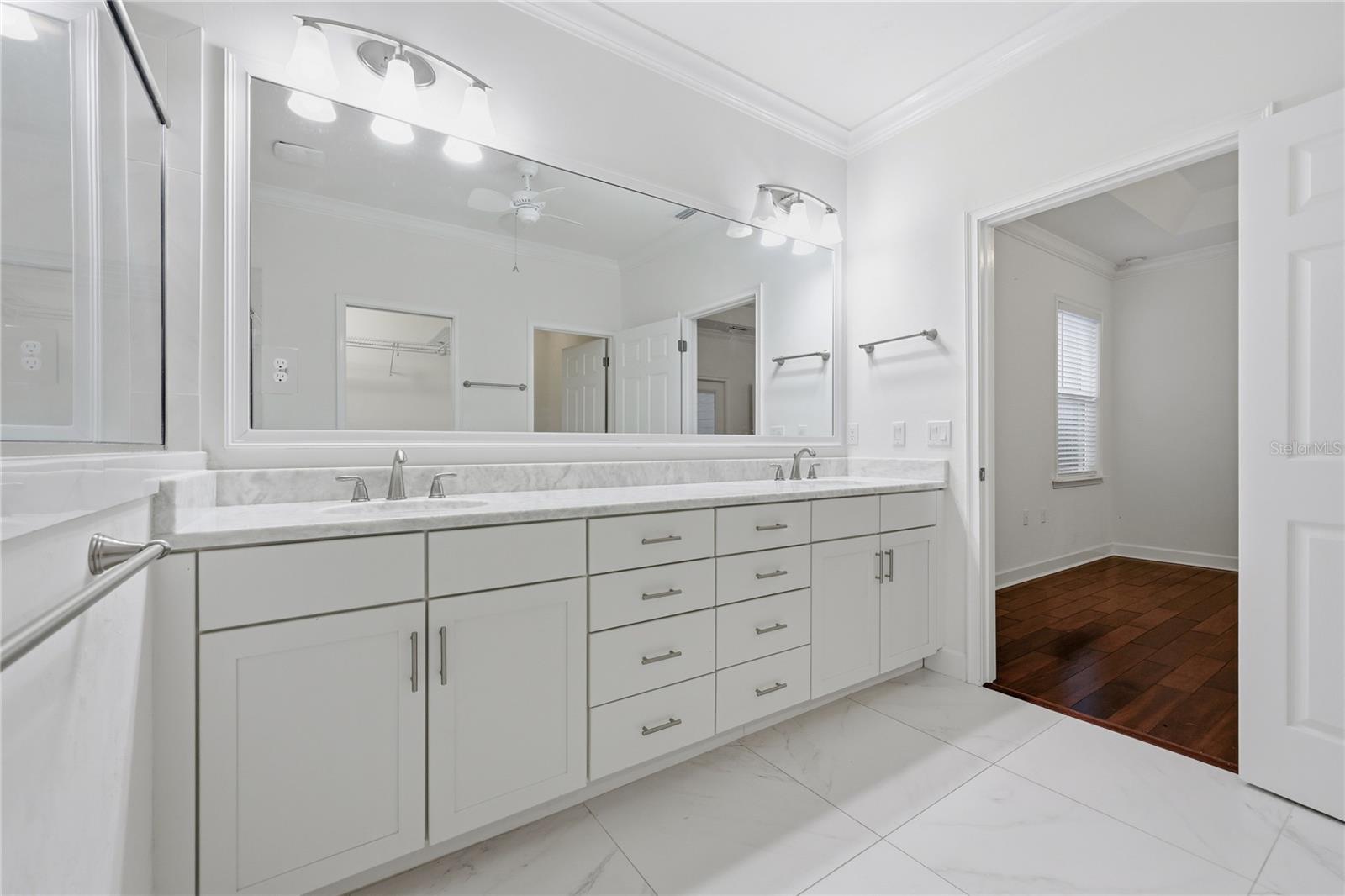 FLETCHER OAKS - Residential