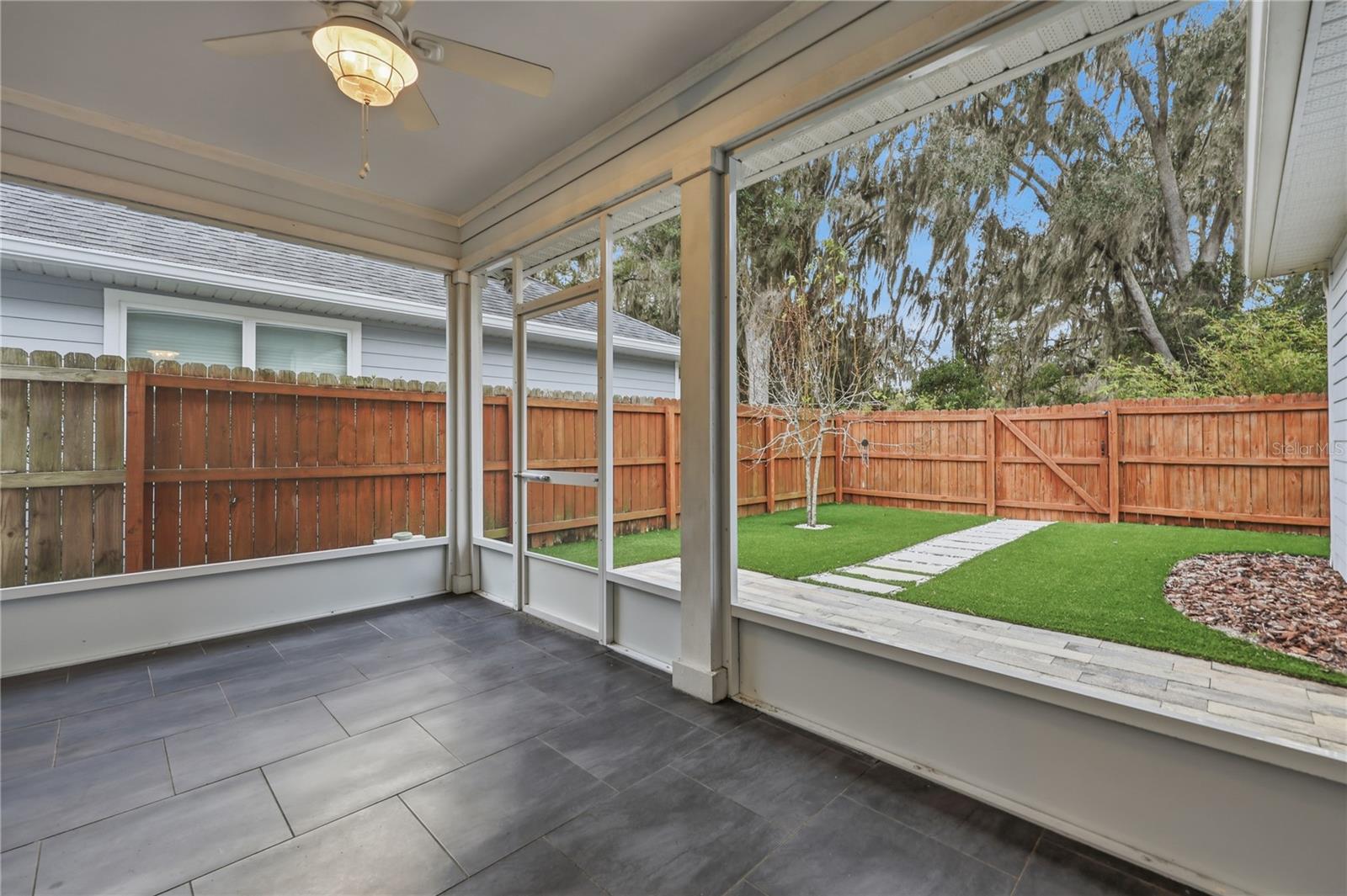 FLETCHER OAKS - Residential