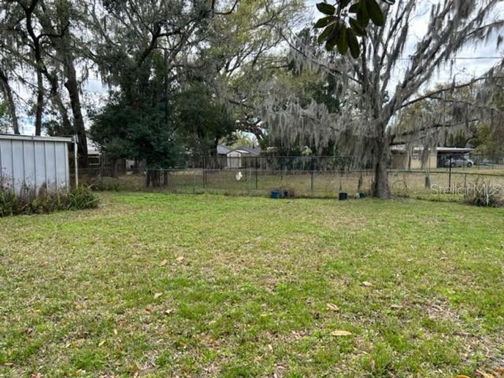 Photo of 2303 N Gordon Street, Plant City, FL 33563 (MLS # TB8493544)