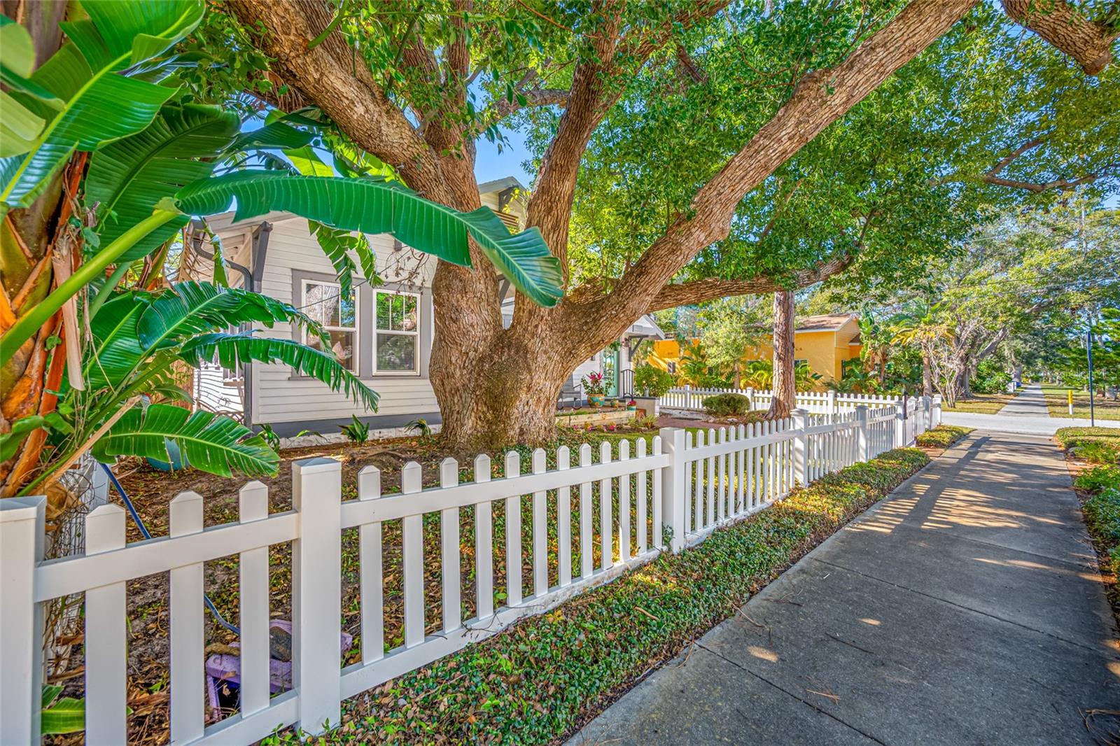 LA JOLLA SUB - Residential