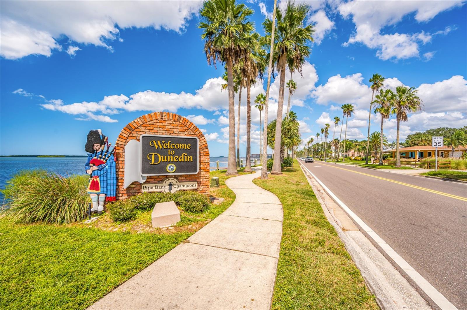 LA JOLLA SUB - Residential