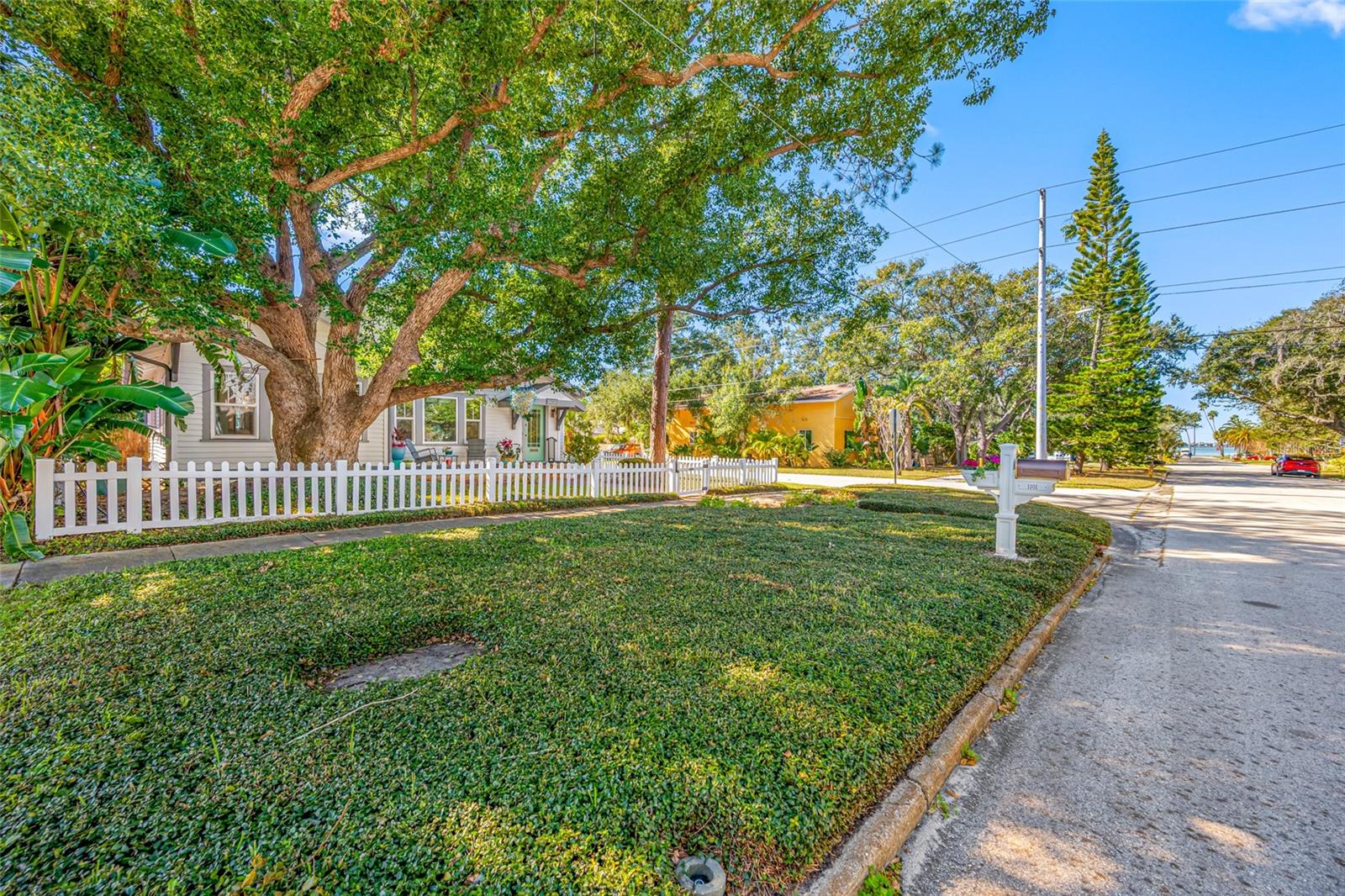 LA JOLLA SUB - Residential