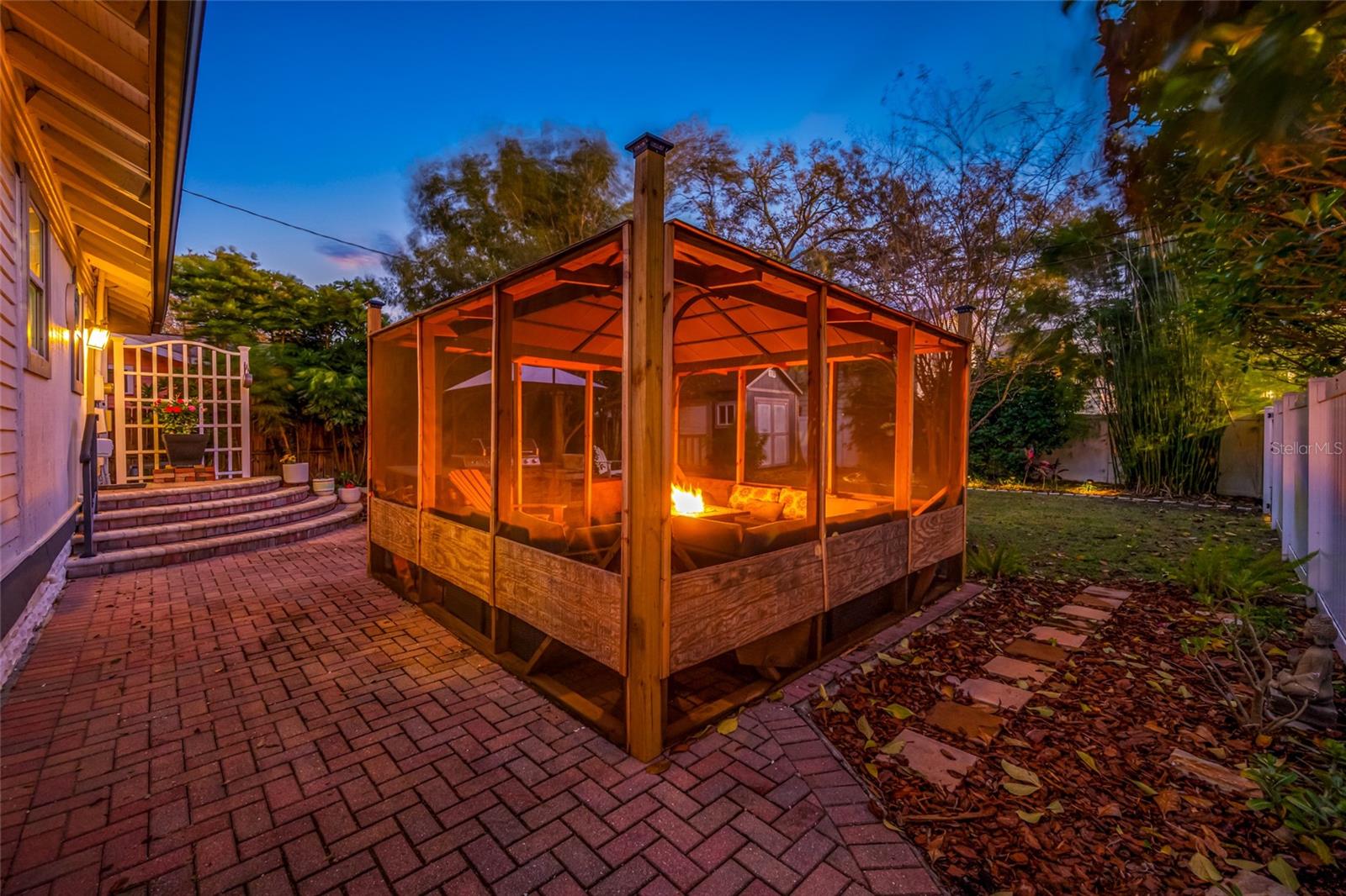 LA JOLLA SUB - Residential