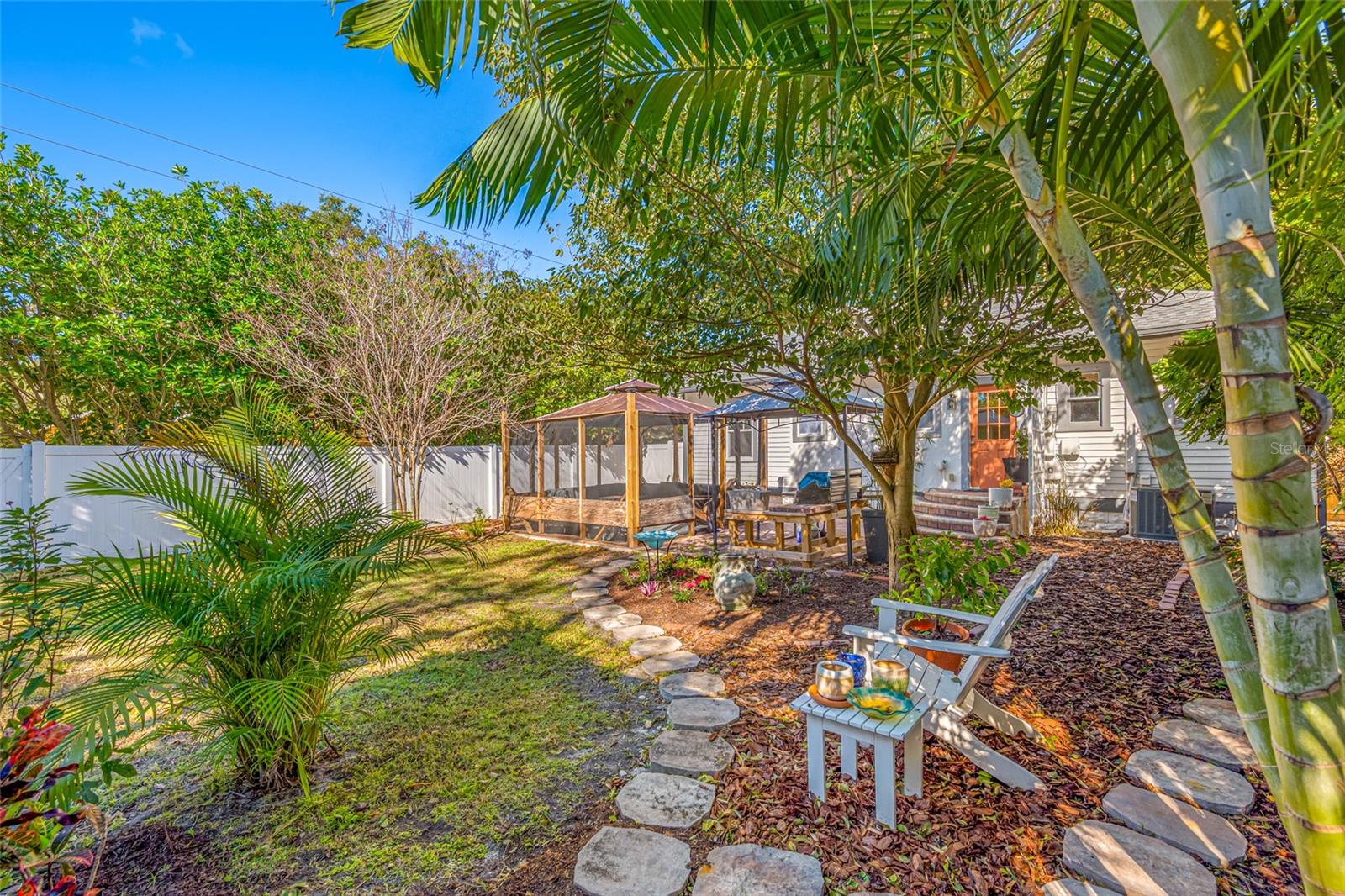 LA JOLLA SUB - Residential