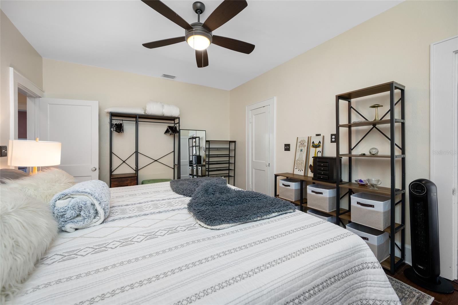 LA JOLLA SUB - Residential