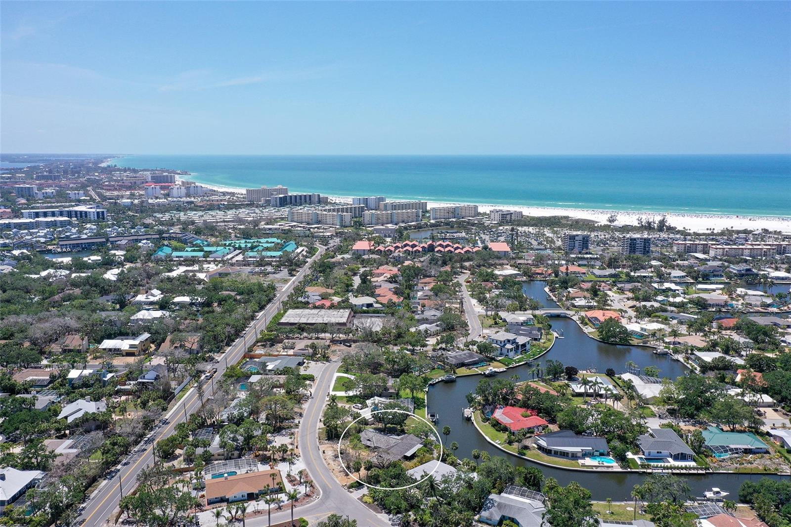 SIESTA ISLES - Residential