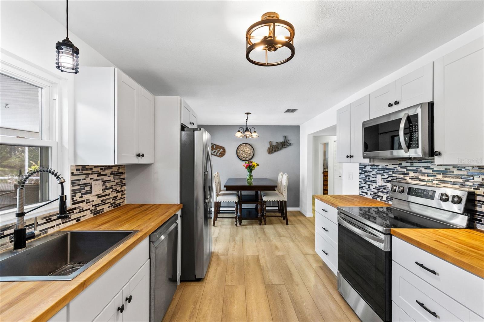 DELTONA LAKES UNIT 03 - Residential