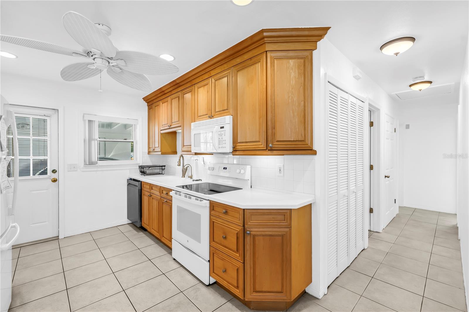 BELLE VISTA POINT - Residential