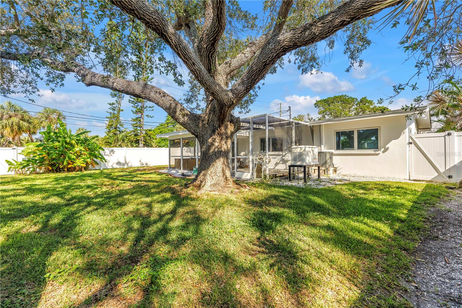 BELLE VISTA POINT - Residential
