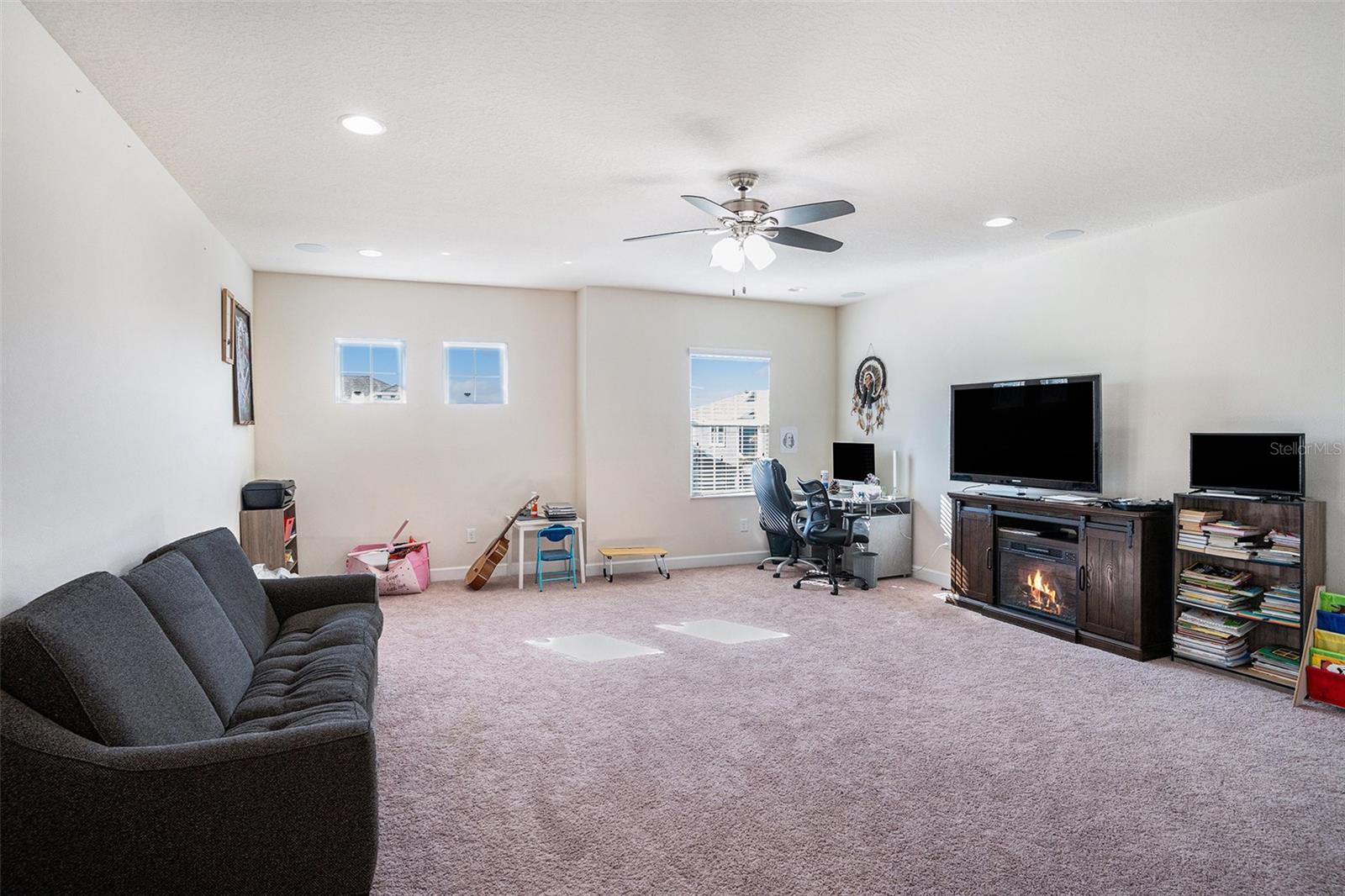 WATERSTONE LAKES PH 2 - Residential