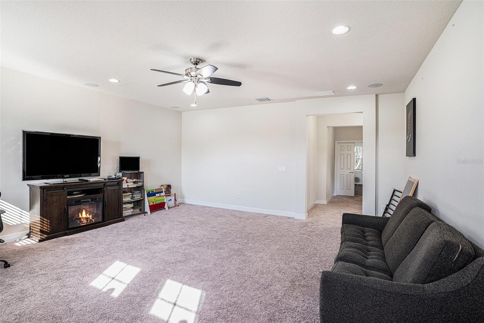 WATERSTONE LAKES PH 2 - Residential