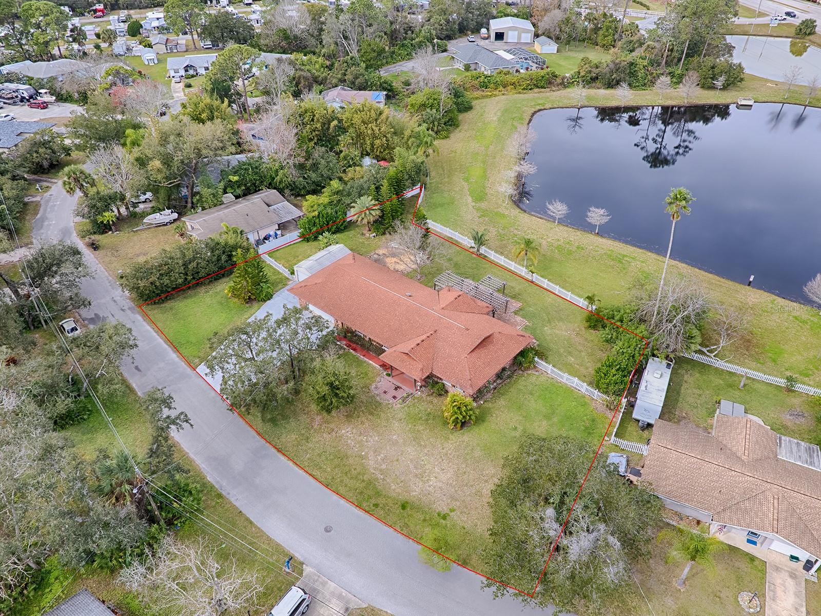 408 BAYWOOD CIRCLE