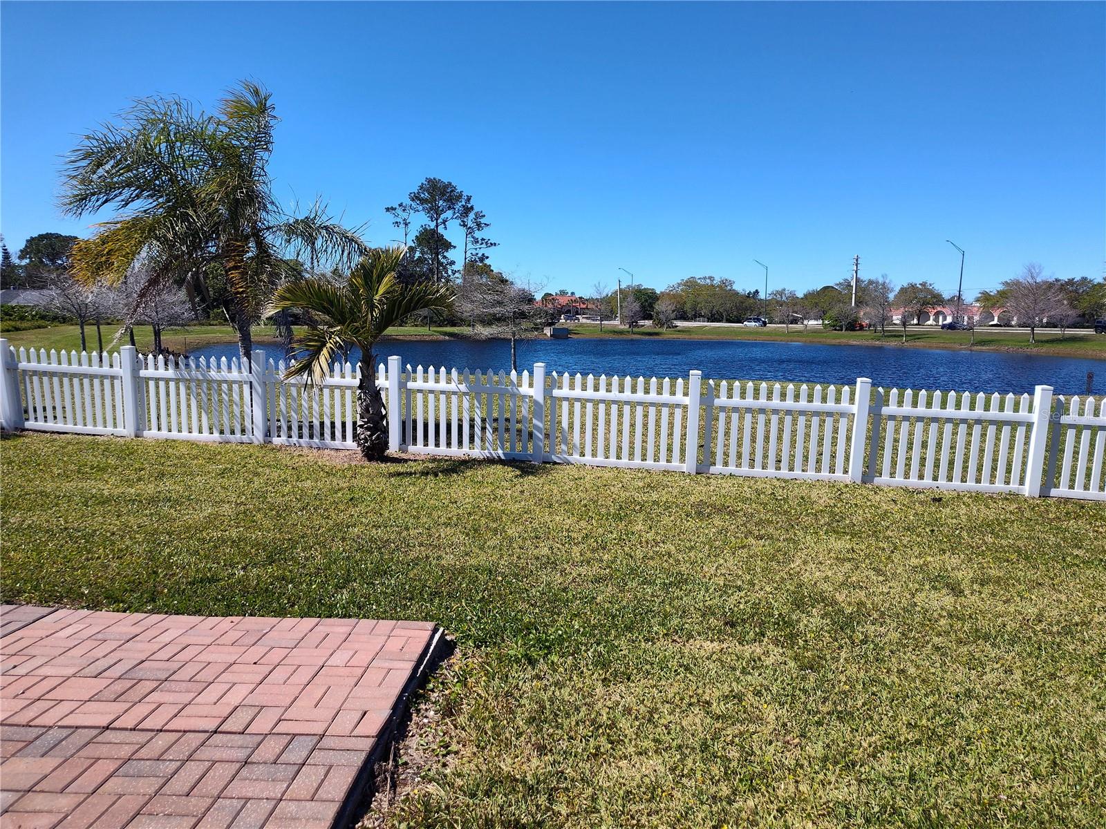 408 BAYWOOD CIRCLE