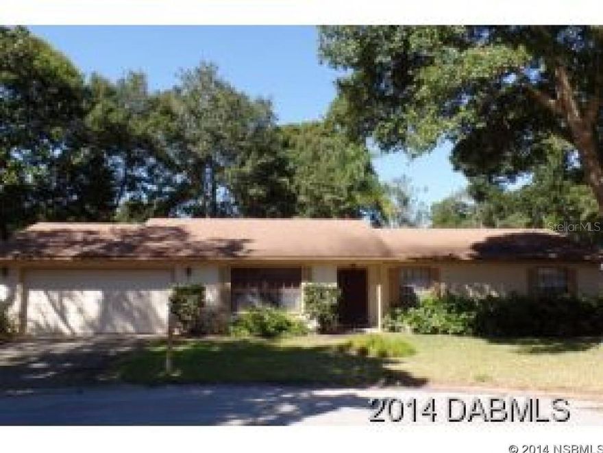 Clean move in ready home located on a quiet cul de sac in Ormond Beach. Located right off Beach St. and only 2 miles north of Granada! Great Location! Light & bright floor plan with an eat in kitchen, living dining room combo and a family room with sliding doors opening to the screened patio and large yard. Laundry room with sink and washer & dryer included. New A/C in 2014, fresh paint inside and outside. New garage door, rain gutters and Termite Bond. At this price it will not last long! all information recorded in the MLS is intended to be accurate but cannot be guaranteed. ;Water: City
