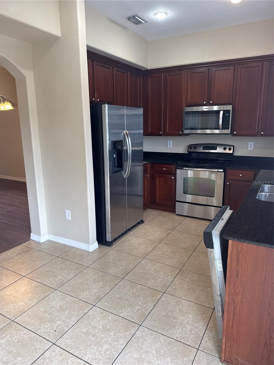 SUMMERFIELD VILLG 1 TRCT 18 - Residential