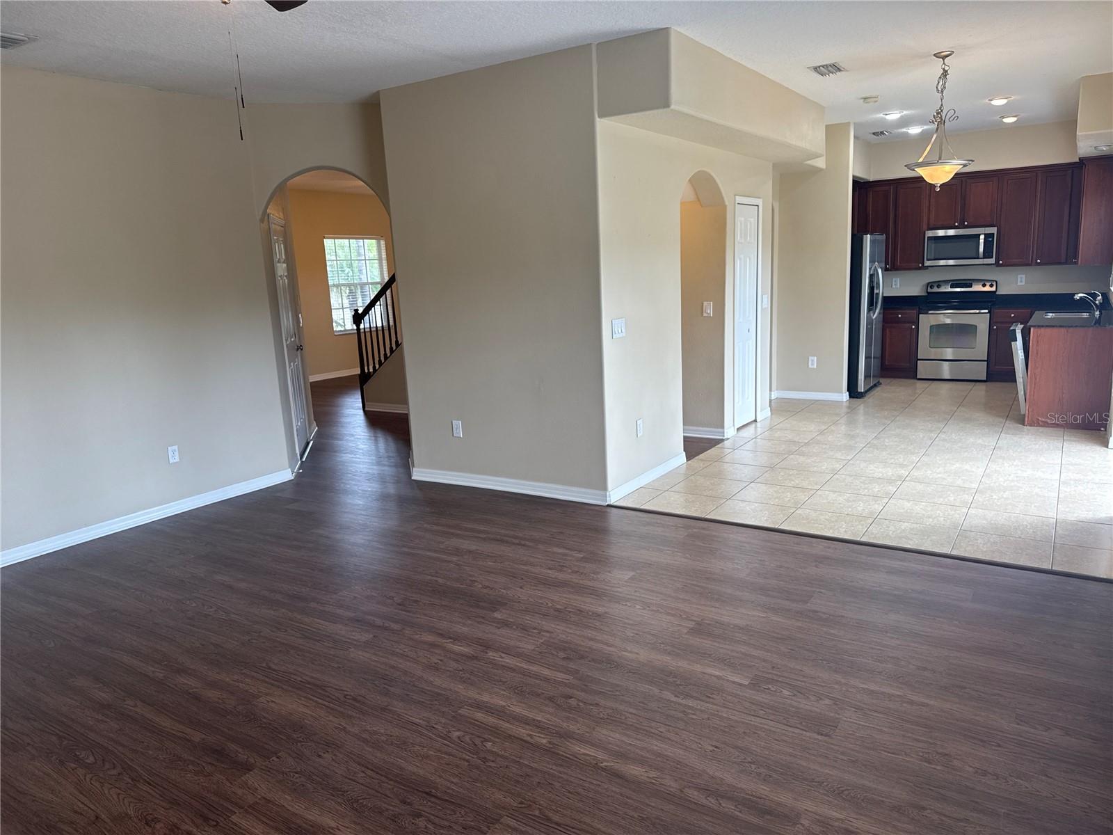 SUMMERFIELD VILLG 1 TRCT 18 - Residential