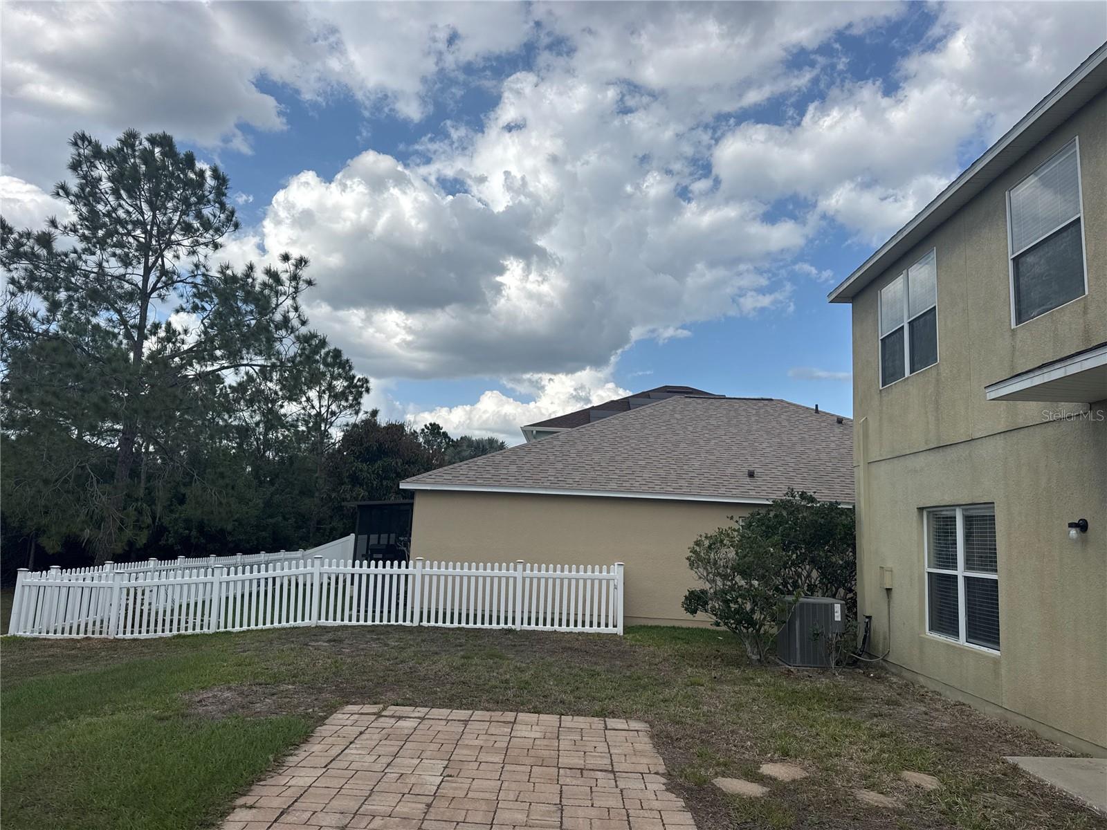 SUMMERFIELD VILLG 1 TRCT 18 - Residential