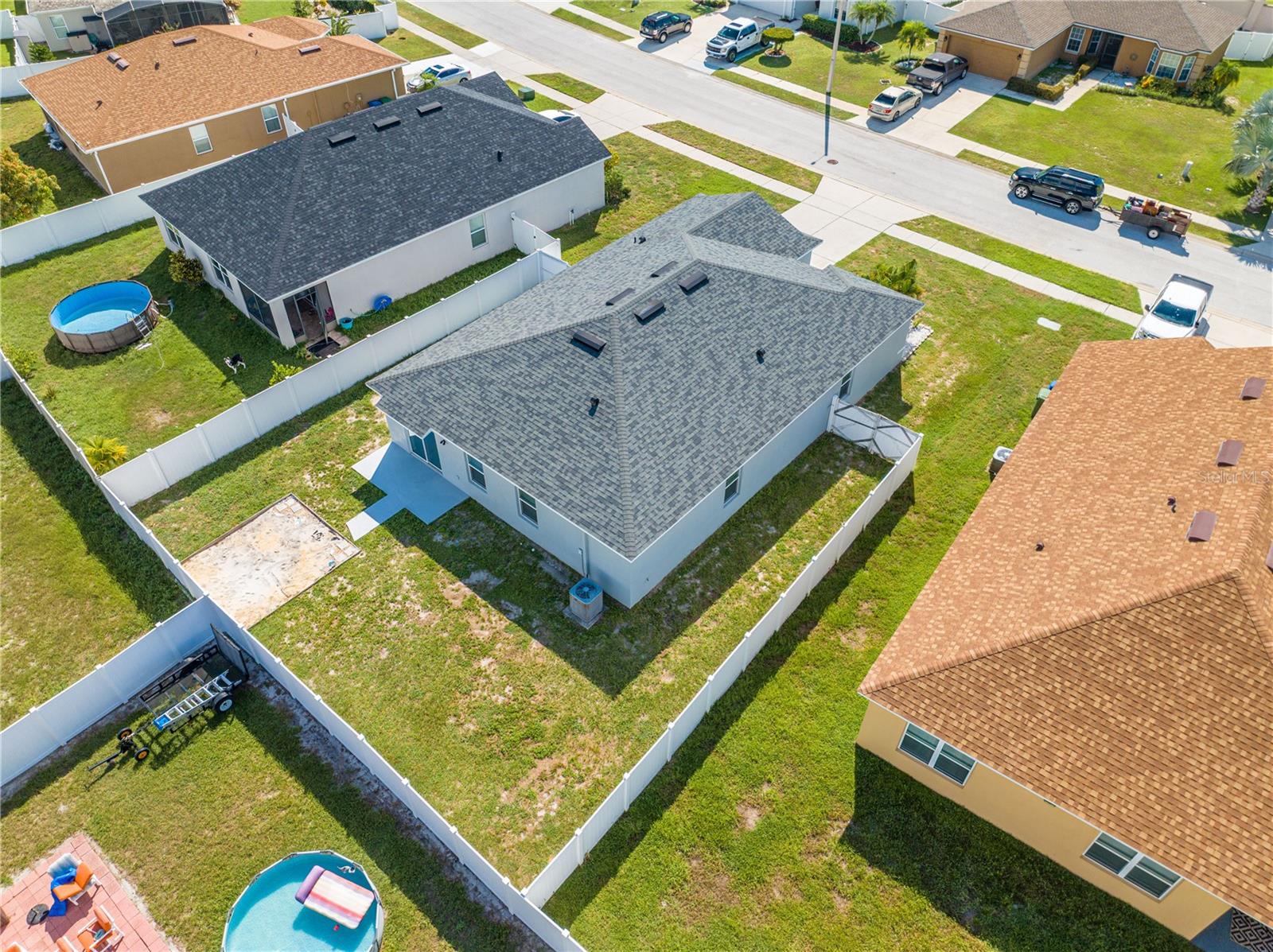 1073 BRENTON MANOR DRIVE