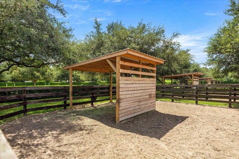Tiny photo for 6290 SE 178th Court, Morriston, FL 32668 (MLS # OM729490)