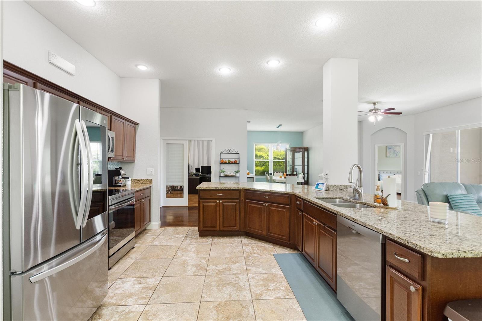 GLENN LAKES PH 3 - Residential