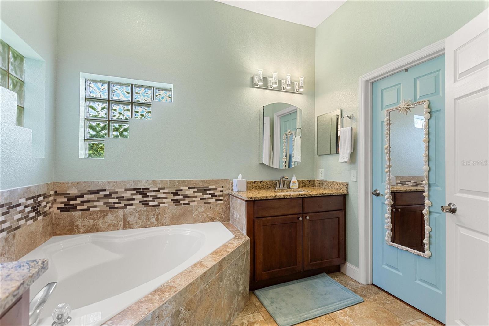 GLENN LAKES PH 3 - Residential