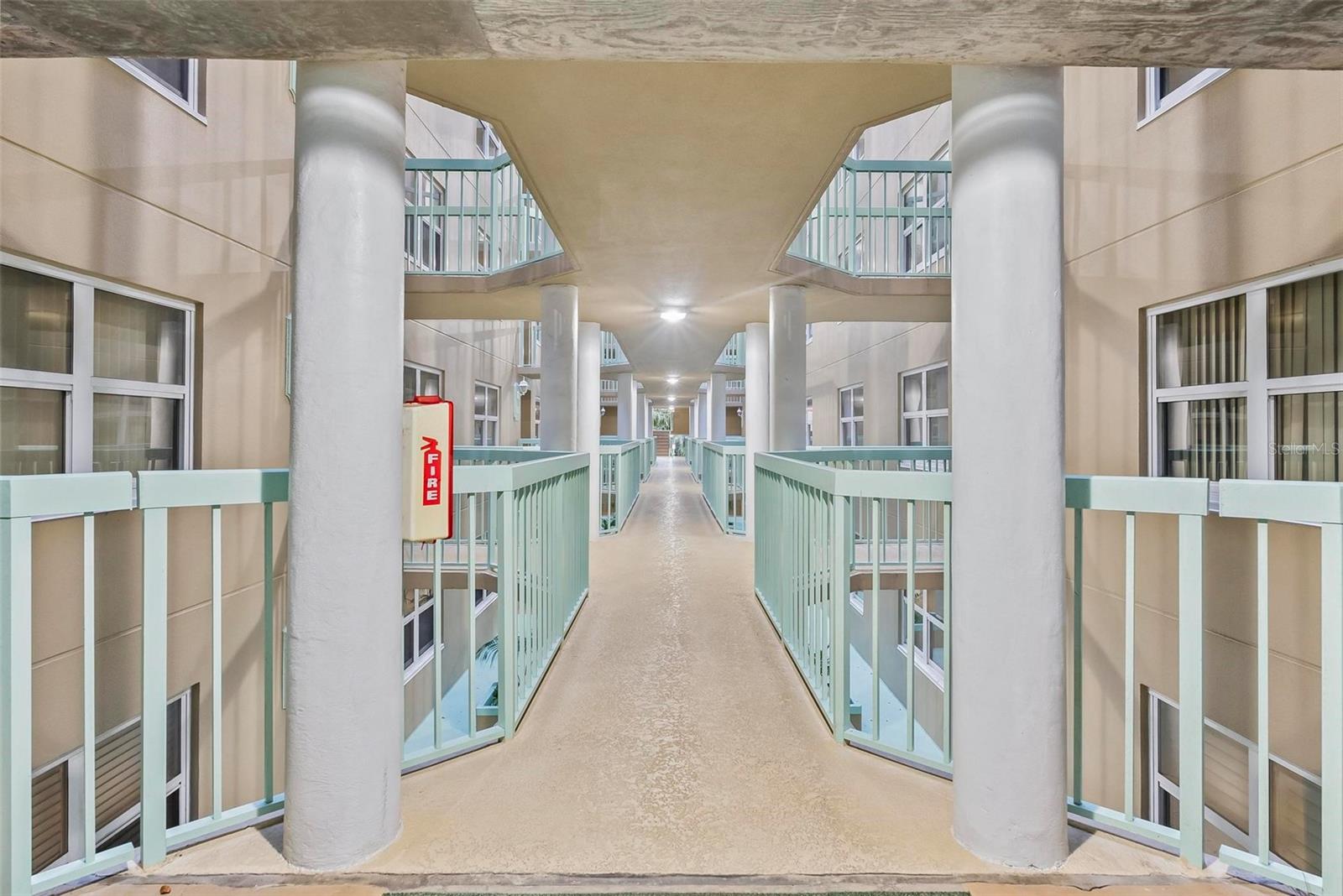4 OCEANS WEST BOULEVARD 206C