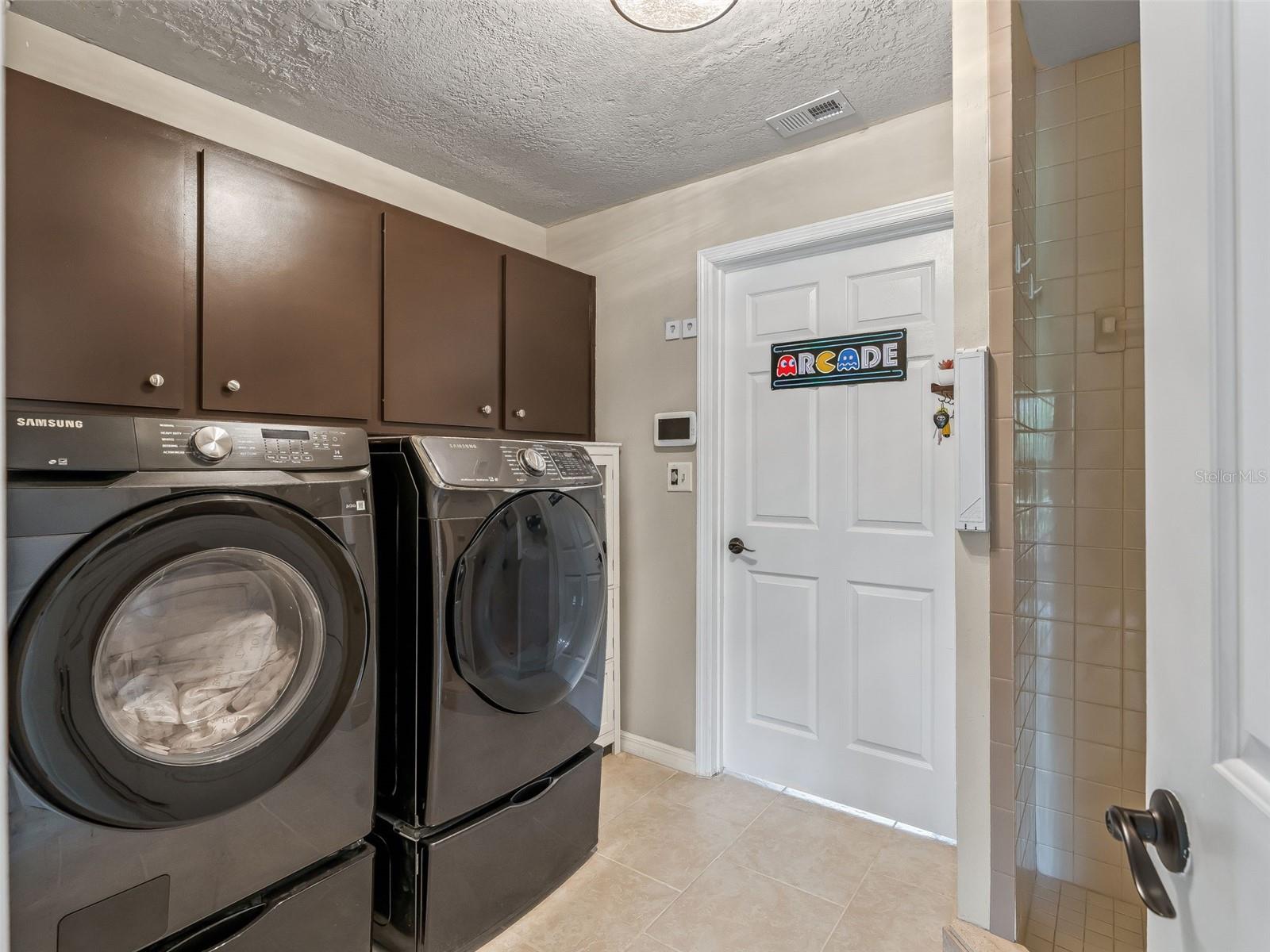 DERBY FARMS - Residential