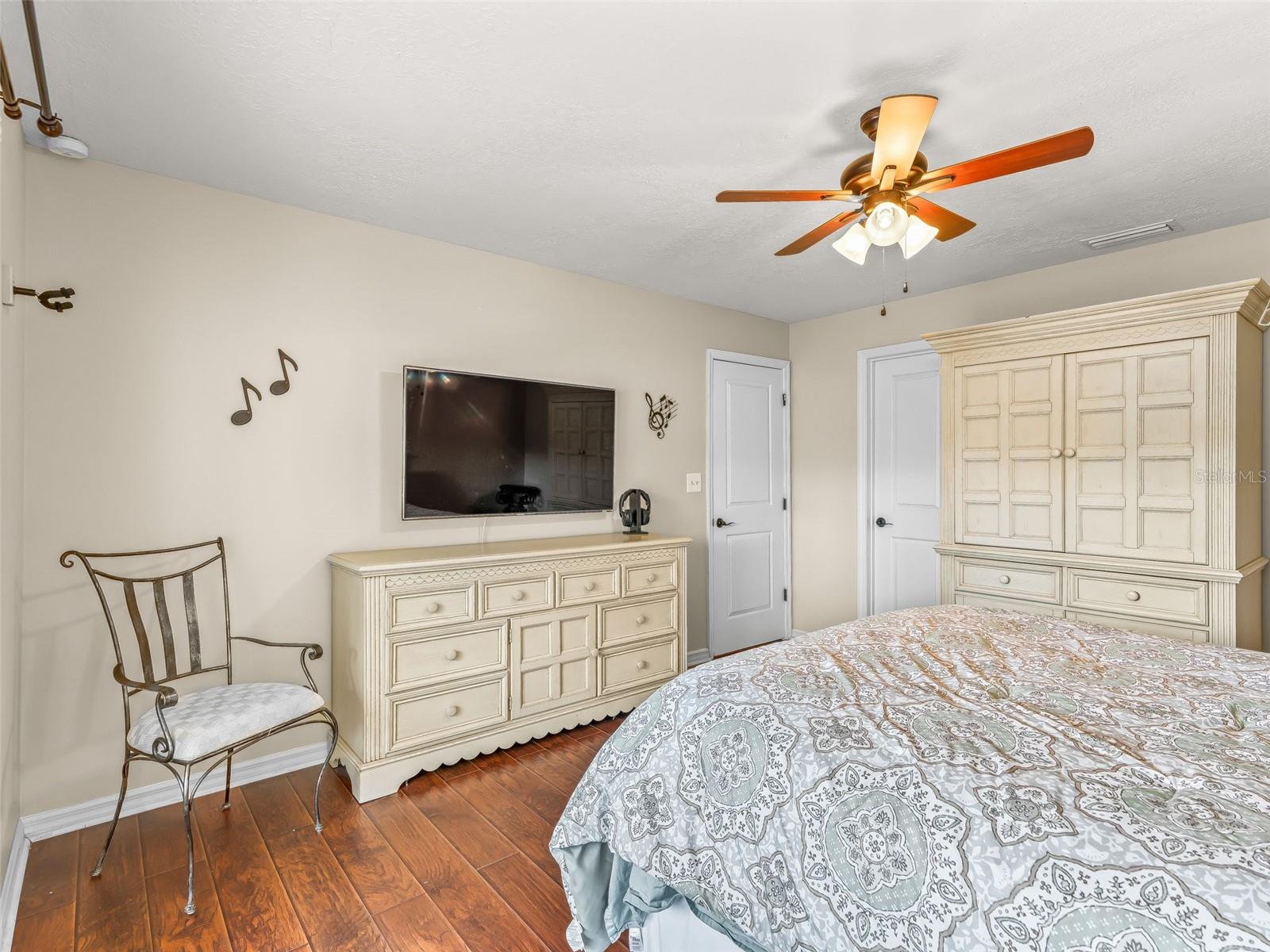 DERBY FARMS - Residential