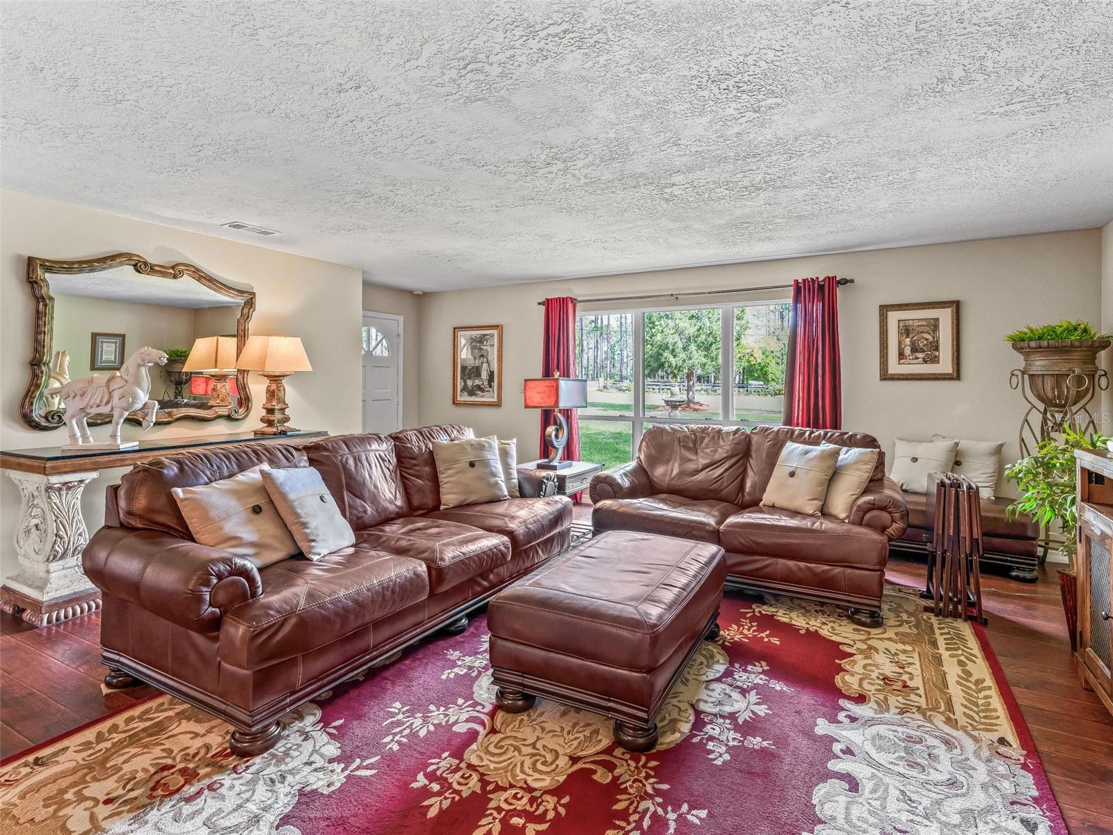 DERBY FARMS - Residential