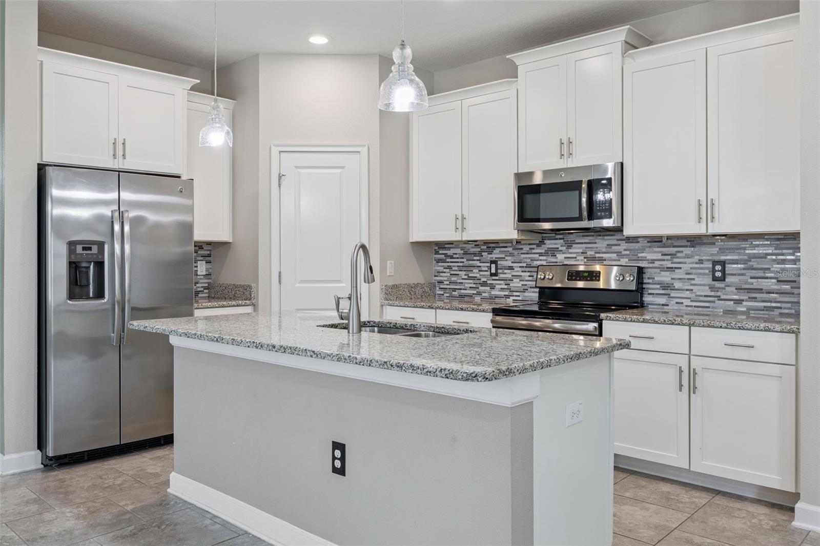 HERITAGE HILLS - Residential