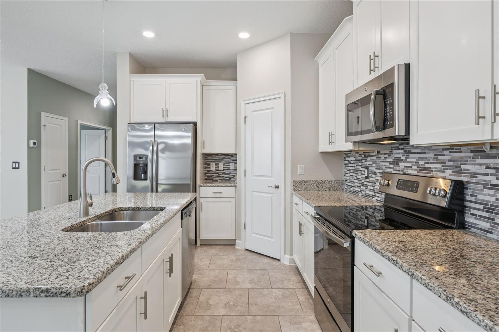 HERITAGE HILLS - Residential