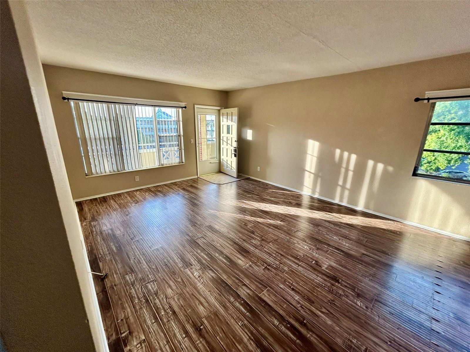 2361 JAMAICAN STREET 51