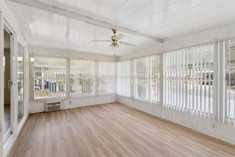 Tiny photo for 723 Viking Avenue, Tavares, FL 32778 (MLS # G5114406)