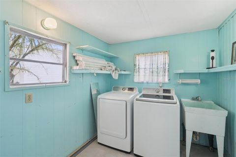 Tiny photo for 723 Viking Avenue, Tavares, FL 32778 (MLS # G5114406)