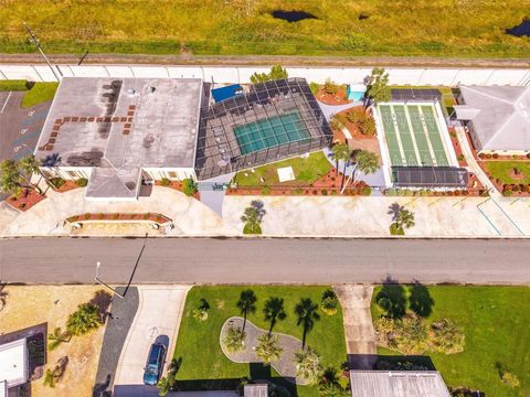 Tiny photo for 723 Viking Avenue, Tavares, FL 32778 (MLS # G5114406)